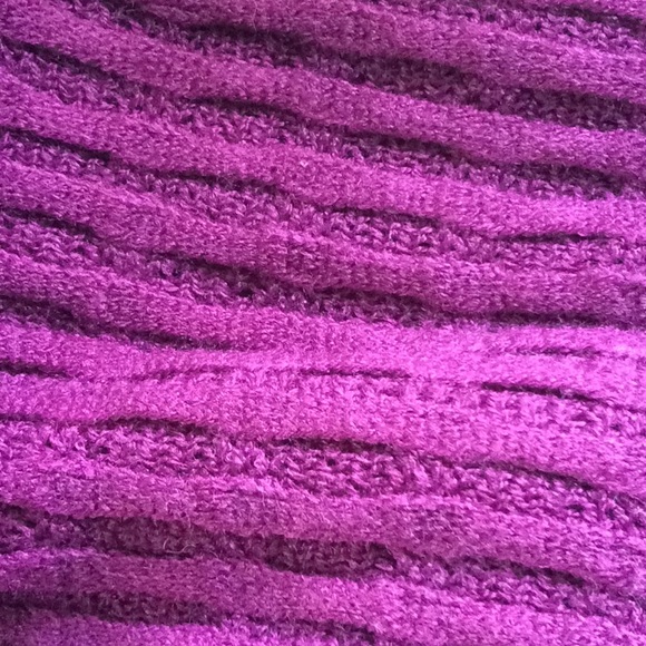 Knit Textured Scarf Wrap Fuchsia - Picture 3 of 5
